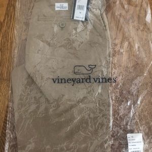 Vineyard vines shorts